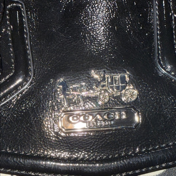 Coach Monochrome Patterned Shoulder Bag - Picture 3 of 17